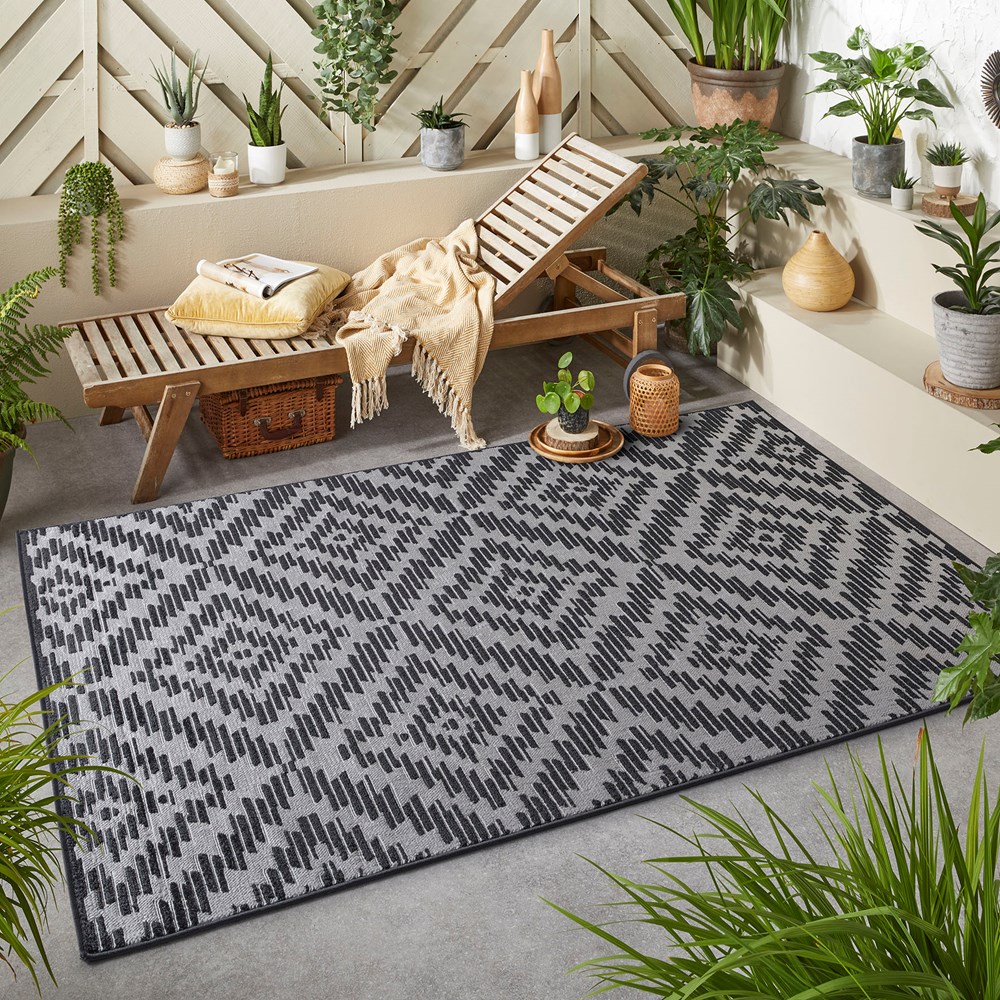 Monaco Geo Indoor Outdoor Geometric Rugs in Charcoal Grey